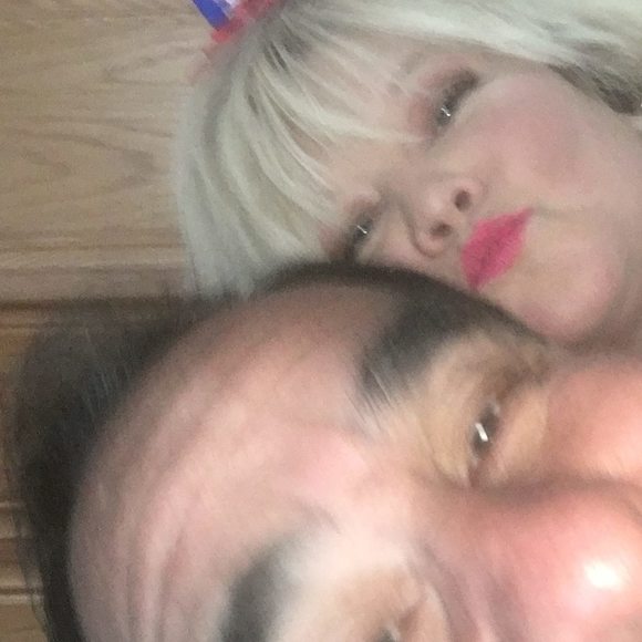 Meet your Posher, Lisa - Picture 1 of 1